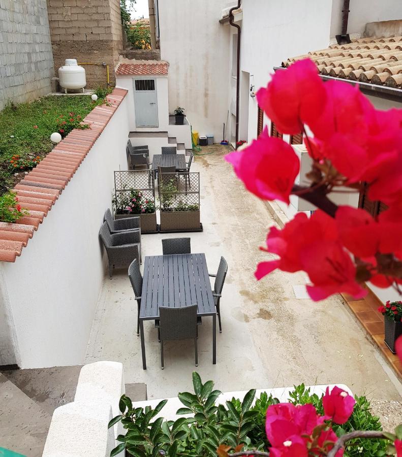 Appartamento Tra Mare E Montagna Baunei Exterior photo